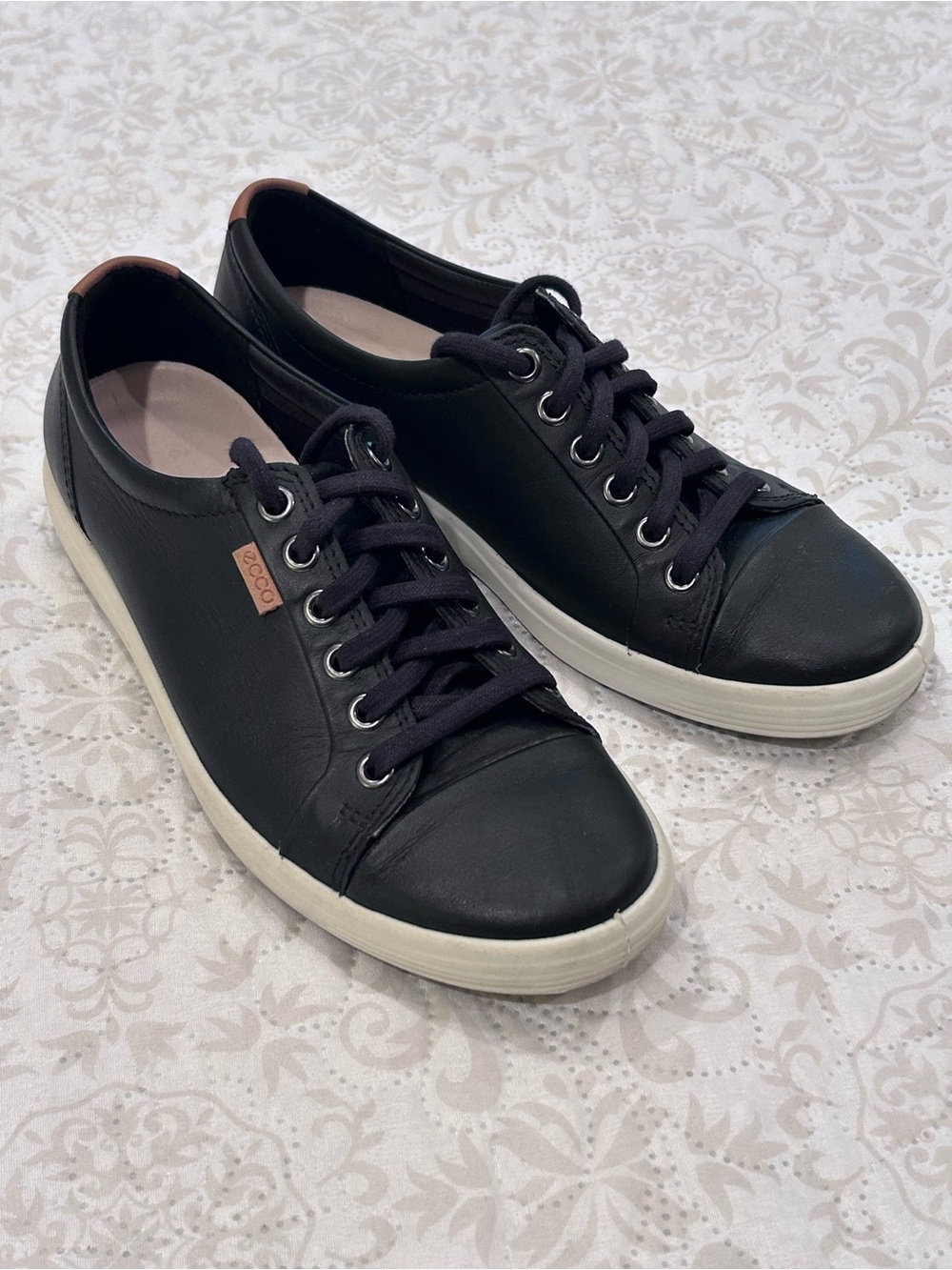 ECCO Soft 7 Shoes Womens 6-6.5 Casual Low Top Sneakers Black Leather Lace Up